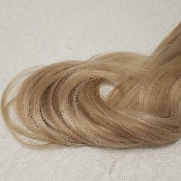 Dirty blonde Clip in human hair extensions 22" - Picture 8 of 16